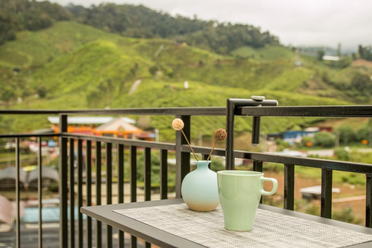 Gorgeous Sunset & Tea Plantation View-Premium Hotel Bed Kampung Kuala Terla Extérieur photo